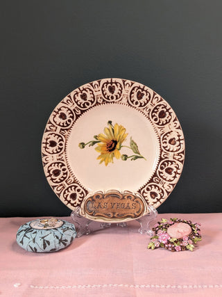 Vintage Souvenirs -  -  -  -  -  - the Artful Accumulator's Vintage Boutique