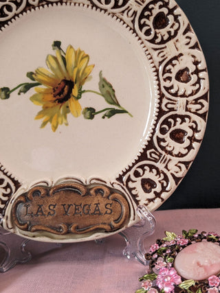 Western themed Souvenier Plate Las Vegas with daisy -  - #tag1# - #tag2# - #tag3# - #tag4# - the Artful Accumulator's Vintage Boutique