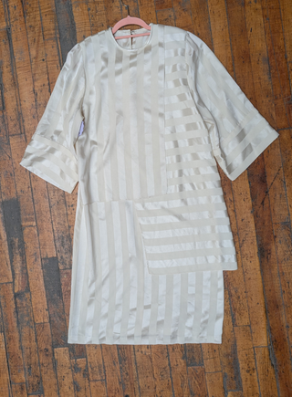 Creamy silk layered vintage jacquard wedding dress