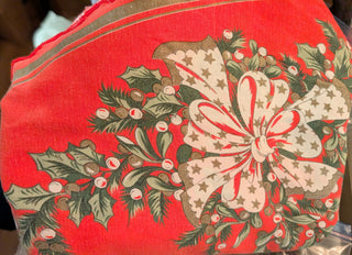 Oval tablecloth, holiday -  - #tag1# - #tag2# - #tag3# - #tag4# - the Artful Accumulator's Vintage Boutique
