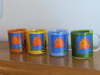 Arcoroc Tulips flowers on vintage clear glass coffee tea mugs in set of 4. bright red orange yellow green blue colors (set of 4) french from france
