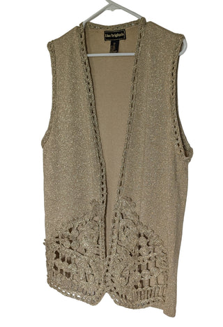Golden knitted vest with romantic applique