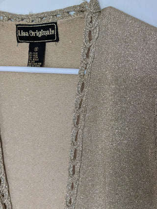 Golden knitted vest with romantic applique