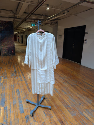 Creamy silk layered vintage jacquard wedding dress