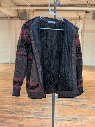*sold out* Cozy patterned floral sweater, lined with quilted fabric, snap buttons - Artful Accumulator Boutique Vintage