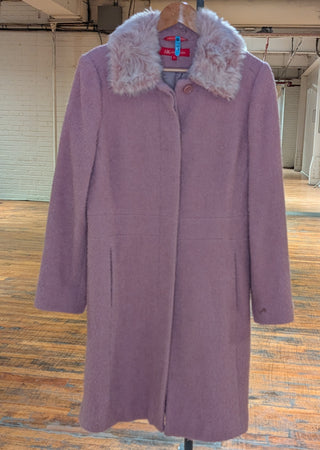 Light pinkish purple coat with faux fur collar