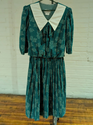 Turquoise patterned dress roses abstract dots white collar and bow - like Lady Diana