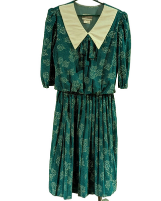 Turquoise patterned dress roses abstract dots white collar and bow - like Lady Diana