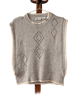 Cropped sweater vest argyle pattern, by Fantasico, vintage gray and white