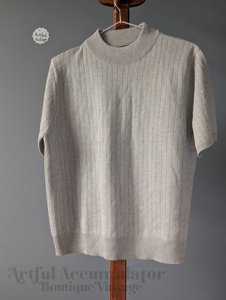 Haut à manches courtes argenté métallisé pailleté avec col roulé de Sag Harbor, vintage