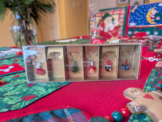 party set of 5 Christmas-themed wine charms made from lamp-worked glass - Artful Accumulator Boutique Vintage