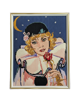 Columbine Arlequin Pierrette blonde avec rose rouge clown France
